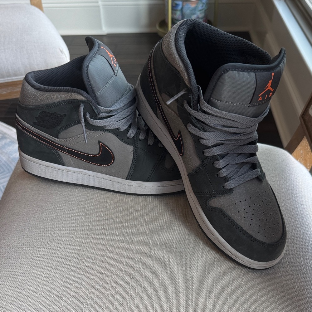 Nike Air Jordan Men's Dark Gray and Black High-Top Sneakers